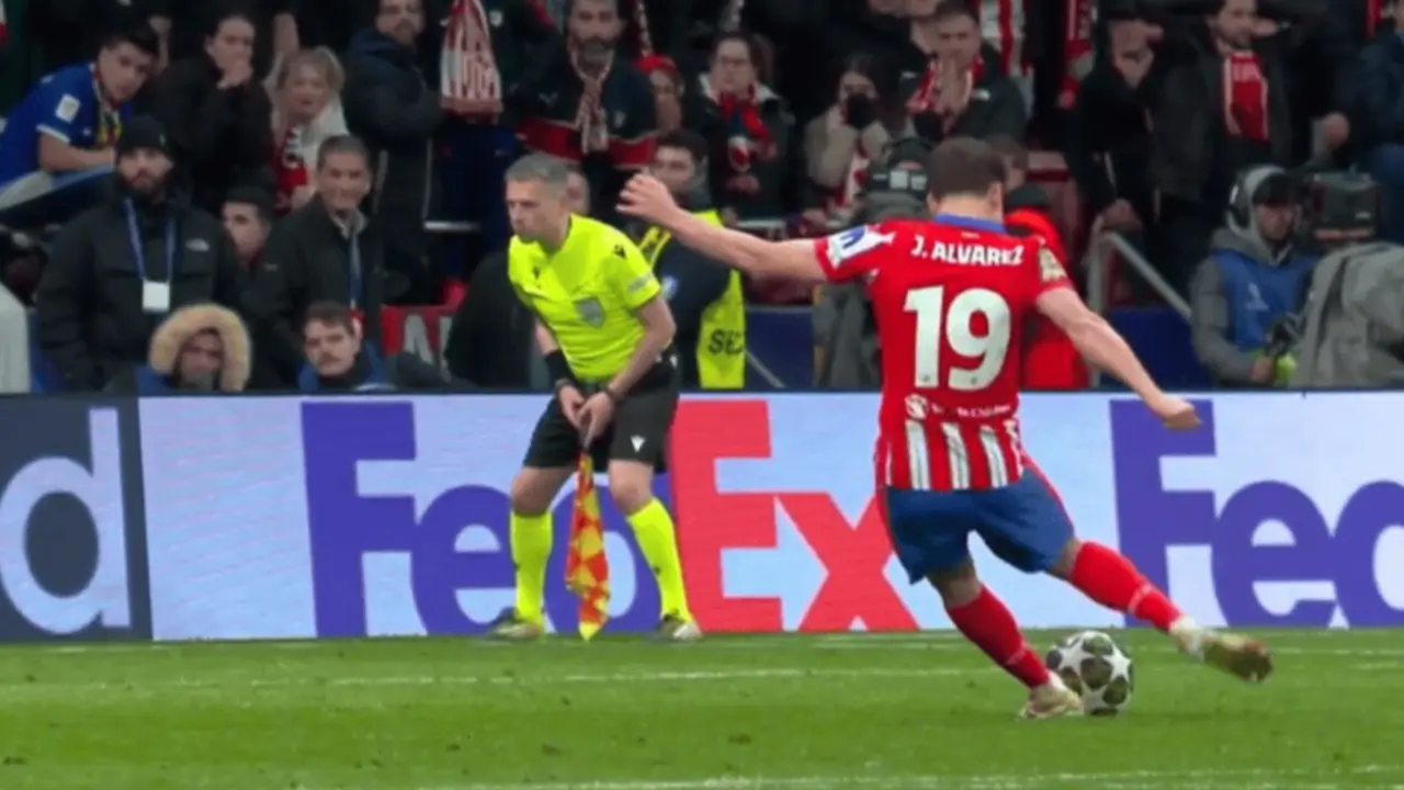 El penalti de Juli&aacute;n &Aacute;lvarez