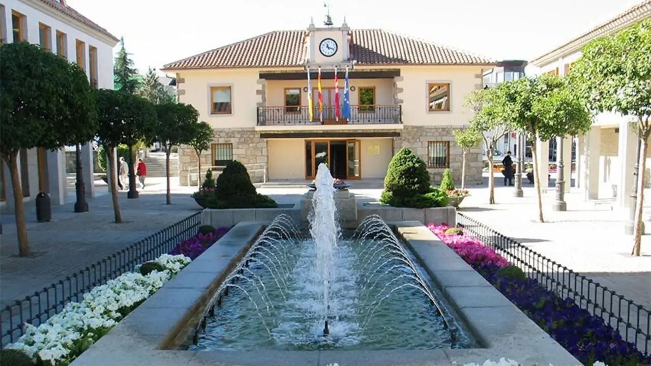 plaza-del-ayuntamiento-de-torrelodones_2